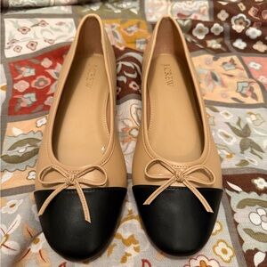 J. Crew Women's Beige and Black Flats